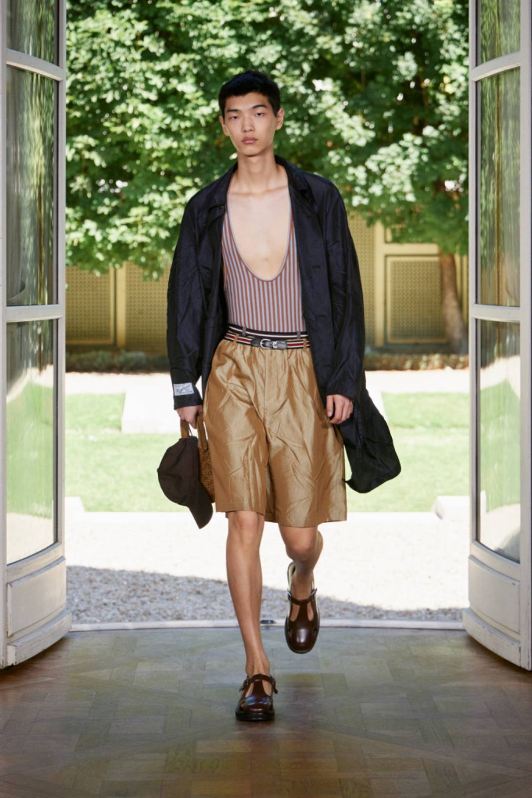 Wooyoungmi_ss26_runway_press_look15.jpeg