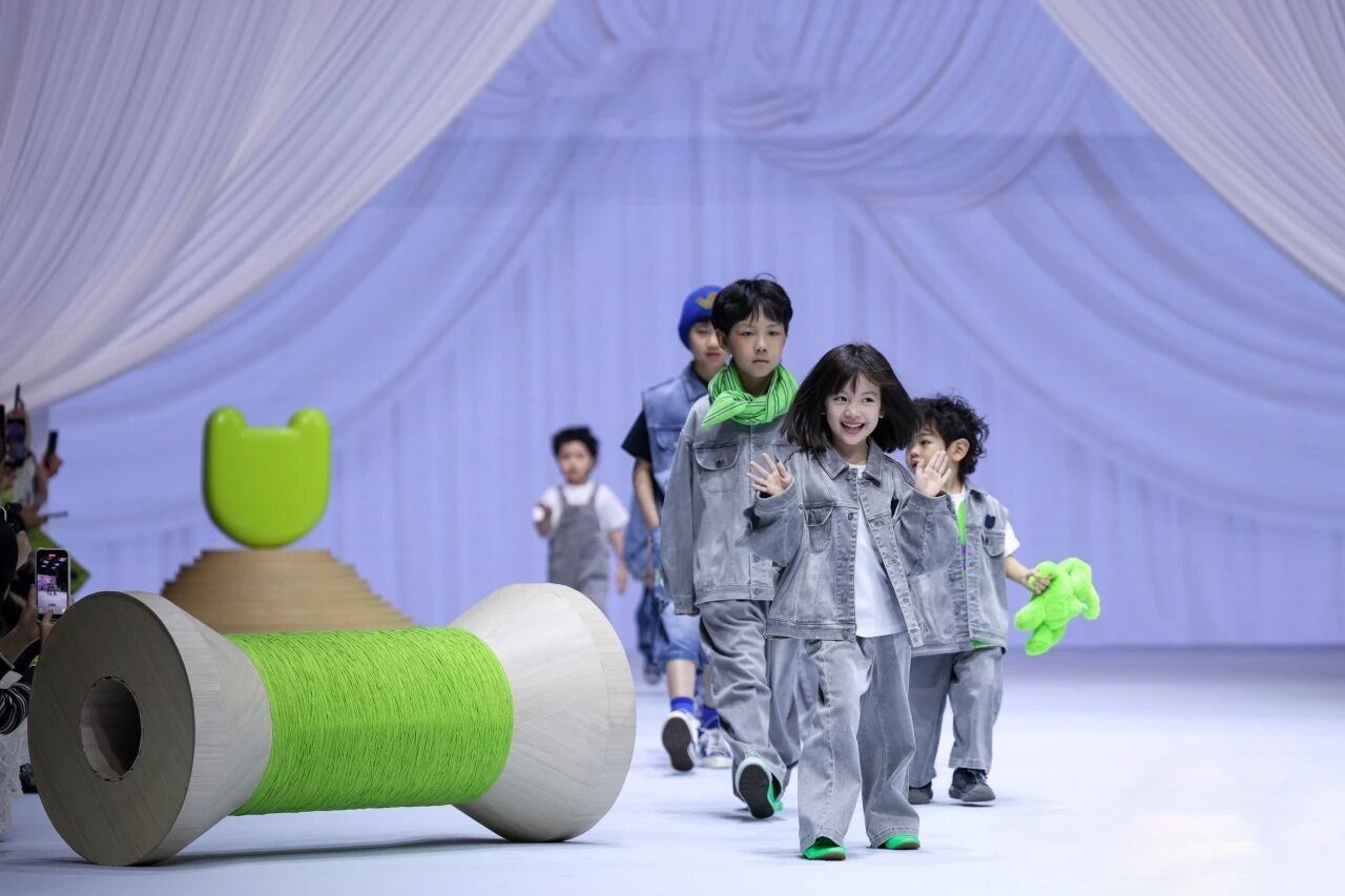 KIDSWEAR.jpg