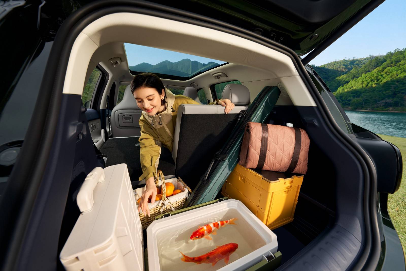 20260327251427574631.jpg 露营-后备箱下沉空间.jpg